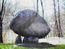 USA Dolmen