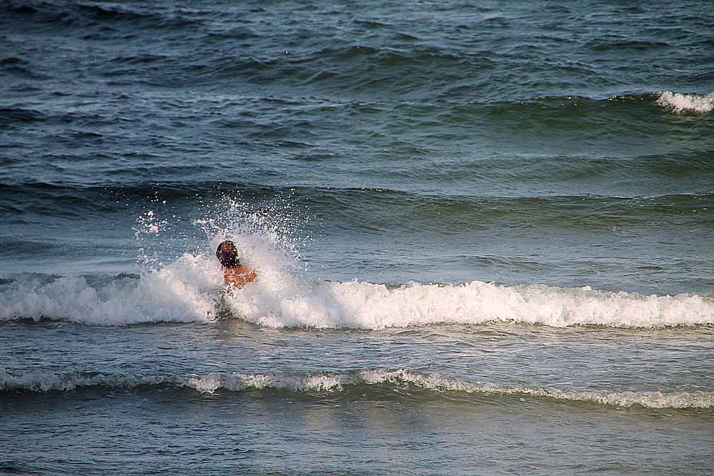 der junge in der ostsee