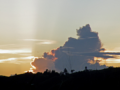 Where the sun rises - Sigatoka - Fiji Islands - 28 February 2011 - 7:04