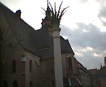 Nikolaikirche mit Montagsdemo-Denkmal 