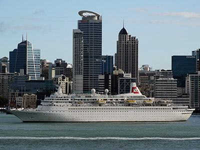 Waitemata Harbour - Auckland - New Zealand - 9 March 2014 - 18:13