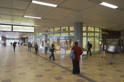 Kaufbahnhof Altona