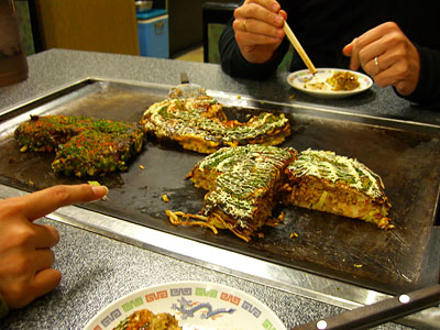 Okonomiyaki Restaurant - Bentencho - Osaka - Japan - 1 April 2006