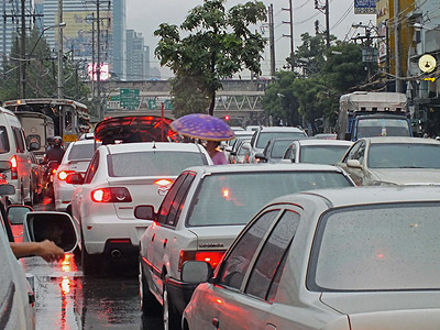 Thanon Rama IV - Khlong Toei - Bangkok - 14 September 2012 - 17:57