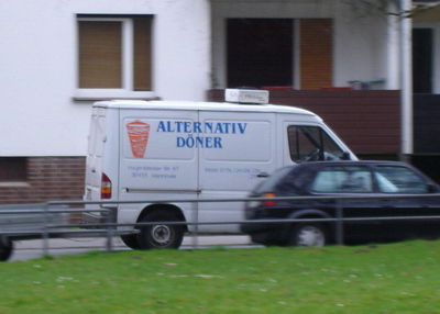 Weg vom Mainsteam-Döner! 
<br/><br/>
Kauft Alternativ-Döner! 