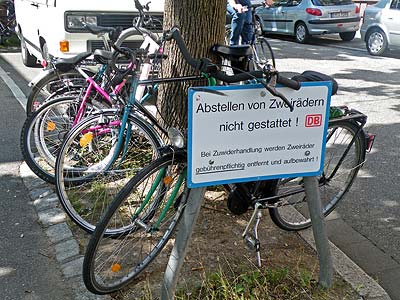 Bahnhof Freiburg - Germany - 20090705 - 11:45