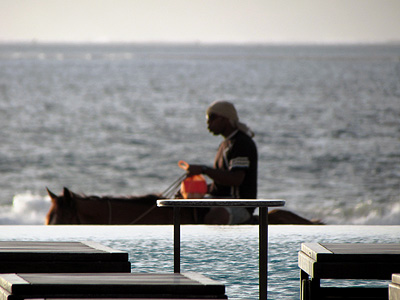 Infinity Pool - Natadola - Fiji Islands - 24 February 2011 - 18:02