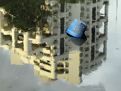 Khlong - Sukhumvit Soi 4 - Khlong Toei - Bangkok - 21 July 2015 13:19