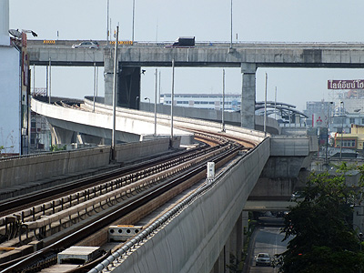 BTS - Sukhumvit Line - Bang Na - Bangkok - 2 March 2012 - 9:26