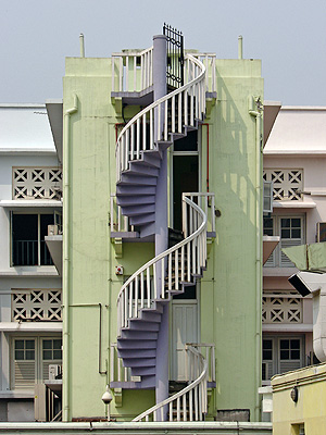 Rochor Street - Bugis - Singapore - 28 March 2007 - 15:23