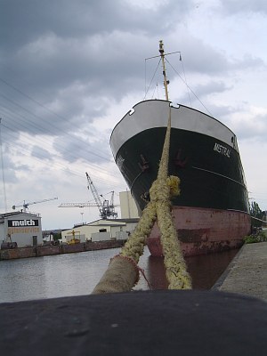 harburger binnenhafen.