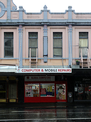 Pitt Street - Auckland - New Zealand - 1 July 2014 - 10:27