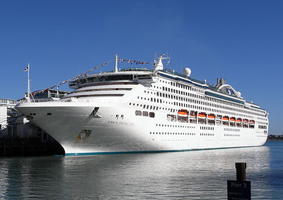 Dawn Princess - Auckland - New Zealand - 25 December - 2009 - 8:55