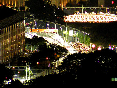 F1 hat begonnen - Singapore