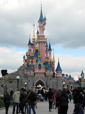 Disneyland Paris - Marne-la-Vallée - France - 16 April 2012 - 11:26