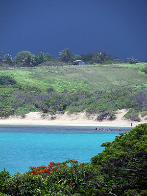 Before the thunderstorm - Natadola Bay - Fiji Islands - 14 December 2010 - 13:23