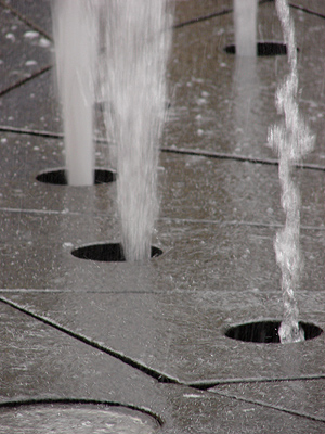 Bugis Fountain - Singapore - 14 September 2007 - 17:37 