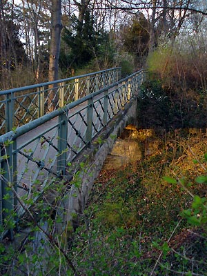 Fußgängerbrücke Baujahr 1896