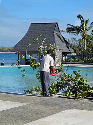 Infinity Pool - InterContinental Fiji - Natadola Beach - Viti Levu - Fiji Islands - 20091215 - 9:05