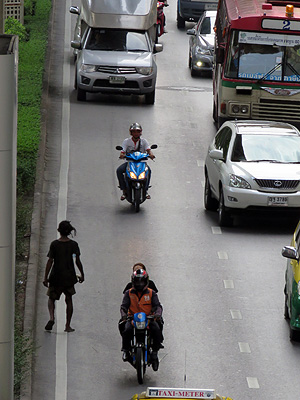 Thanon Ploenchit - Pathumwan - Bangkok - 23 July 2015