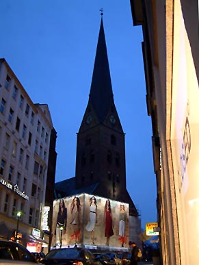 h&amp;m kirche anner moe