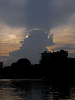 Lumpini Park - Bangkok - 20090509 - 18:20