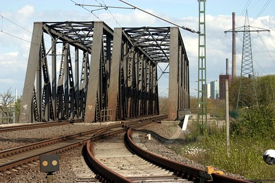 DB-Brücke Wilbringen