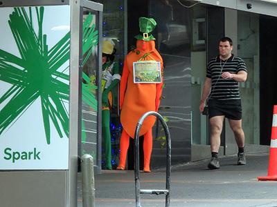 Victoria Street East - Auckland - New Zealand - 18 March 2016 - 10:14