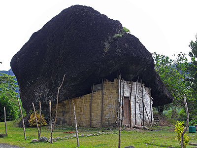 Roadside House - Varutu Dam Road - Viti Levu - Fiji Islands - 20091104 - 11:25