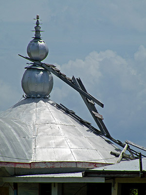 Temple - Natunuka - Fiji Islands - 17°26'13.26&quot;S - 177°45'46.58&quot;E - 20091021 - 12:50