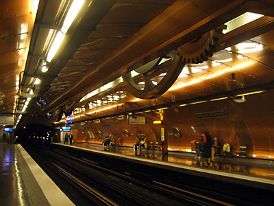Paris Metro - Art et Métiers