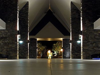 Porte-Cochère - InterContinental Fiji Golf Resort &amp; Spa - Natadola Beach - Fiji Islands - 20091006 - 20:35