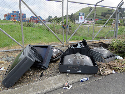 Hannigan Drive x Tainui Road - St Johns - Auckland - New Zealand - 2 December 2015 - 17:25