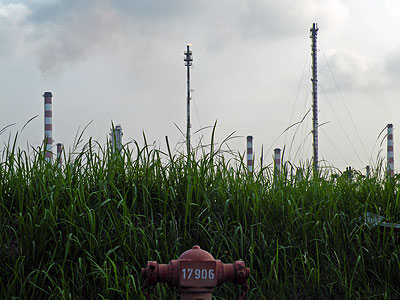 Exxon - Shipyard Road - Singapore - 20090615 - 9:40 