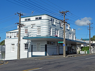 Stanley Point Road x Glen Road - Devonport - Auckland - 24 January 2014 - 17:07