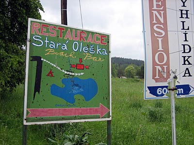 Der Weg zur Bar in Stara Oleschka
