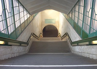 u-bahnhof berlin mitte