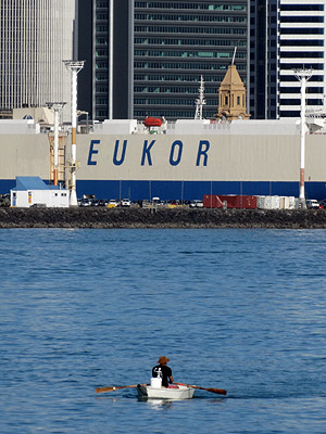 Waitemata Harbour - Devonport - Auckland - 23 April 2014 - 9:25