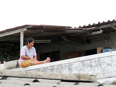 Elevated Walkway - Lumpini -&gt; Sukhumvit Soi 10 - Khlong Toei - Bangkok - 21 July 2015 - 18:01