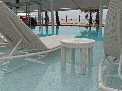 Xana Beach Club - Laguna - Phuket - 22 February 2013 - 7:36