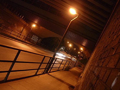 stresemannstrasse unter der brücke.