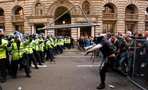 G20 protests bring London to standstill