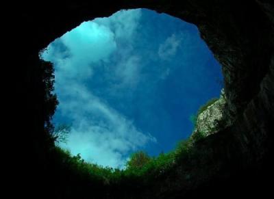 10 Deepest Caves in the World