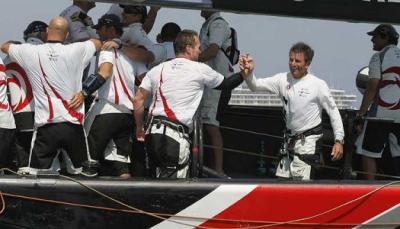 Alinghi wins the Americas Cup