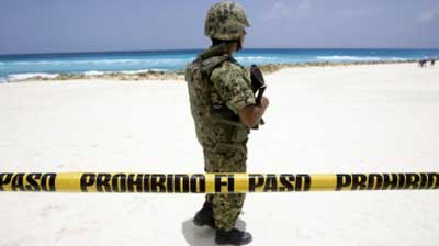 Mexican police investigate hotel over stockpiling Cancun beach sand 