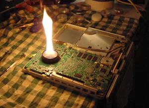 Fix an old iBook's video problems... with fire!