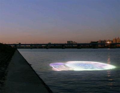 Artist creates water lightshow