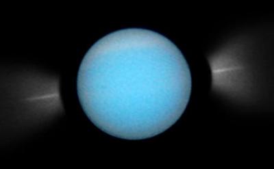 Uranus strikes a pose for Hubble's camera