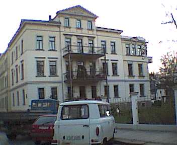 Barkas vor Rosental-Villa