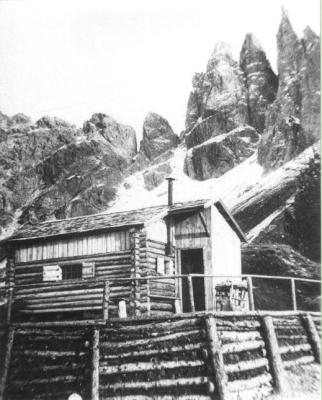 Hütte